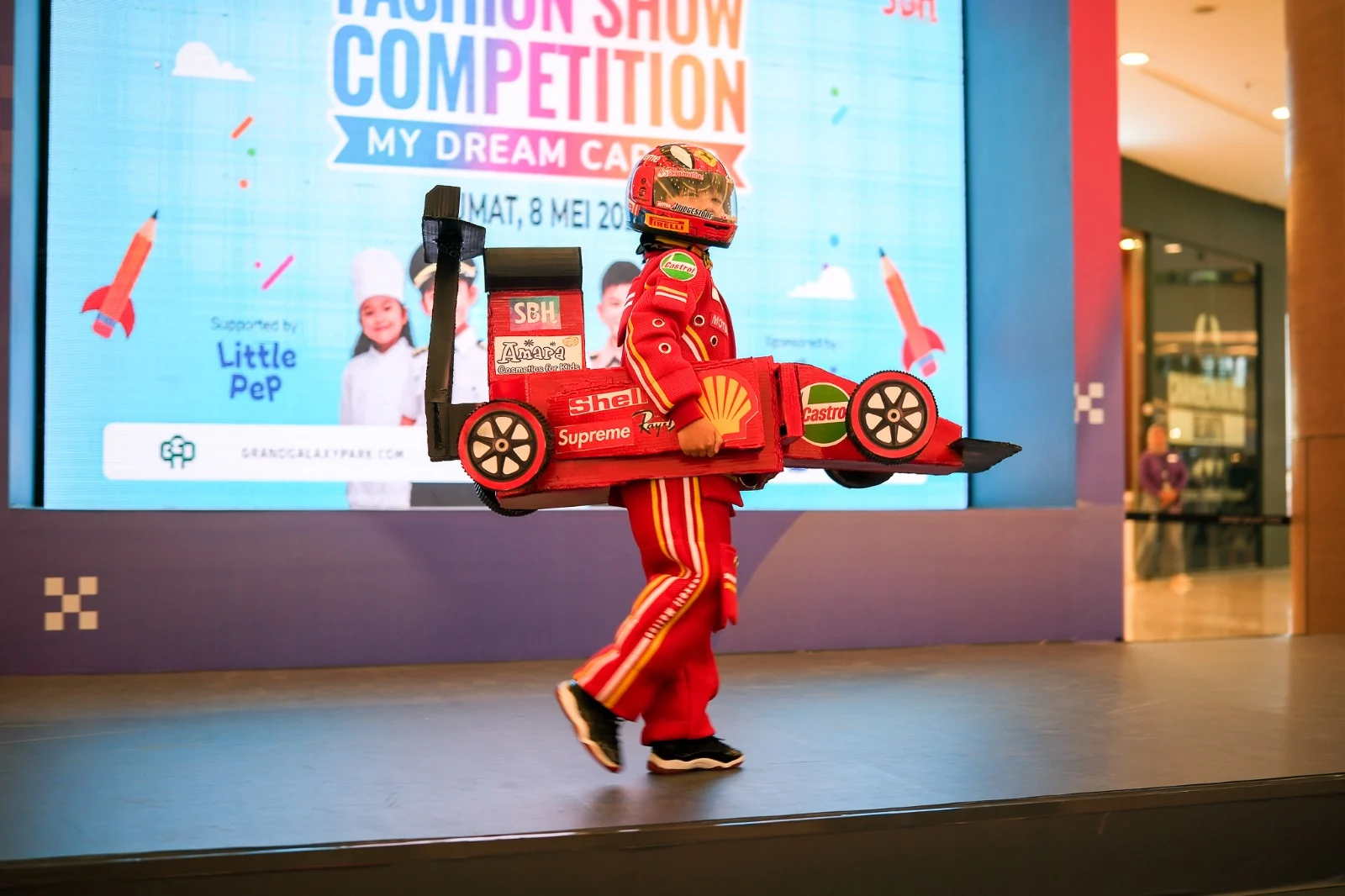 Catwalk Gemesin ala Si Kecil Meriahkan SBH Fashion Show di Grand Galaxy Park  - Grand Galaxy Park