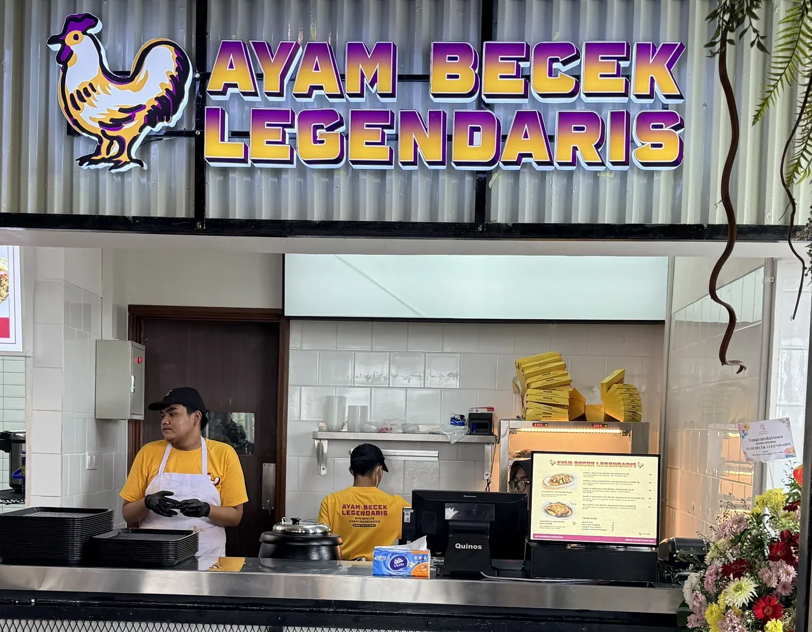 Bekasi Punya Jagoan Baru, Ayam Becek Legendaris!  - Grand Galaxy Park